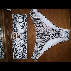 Bikini snake print